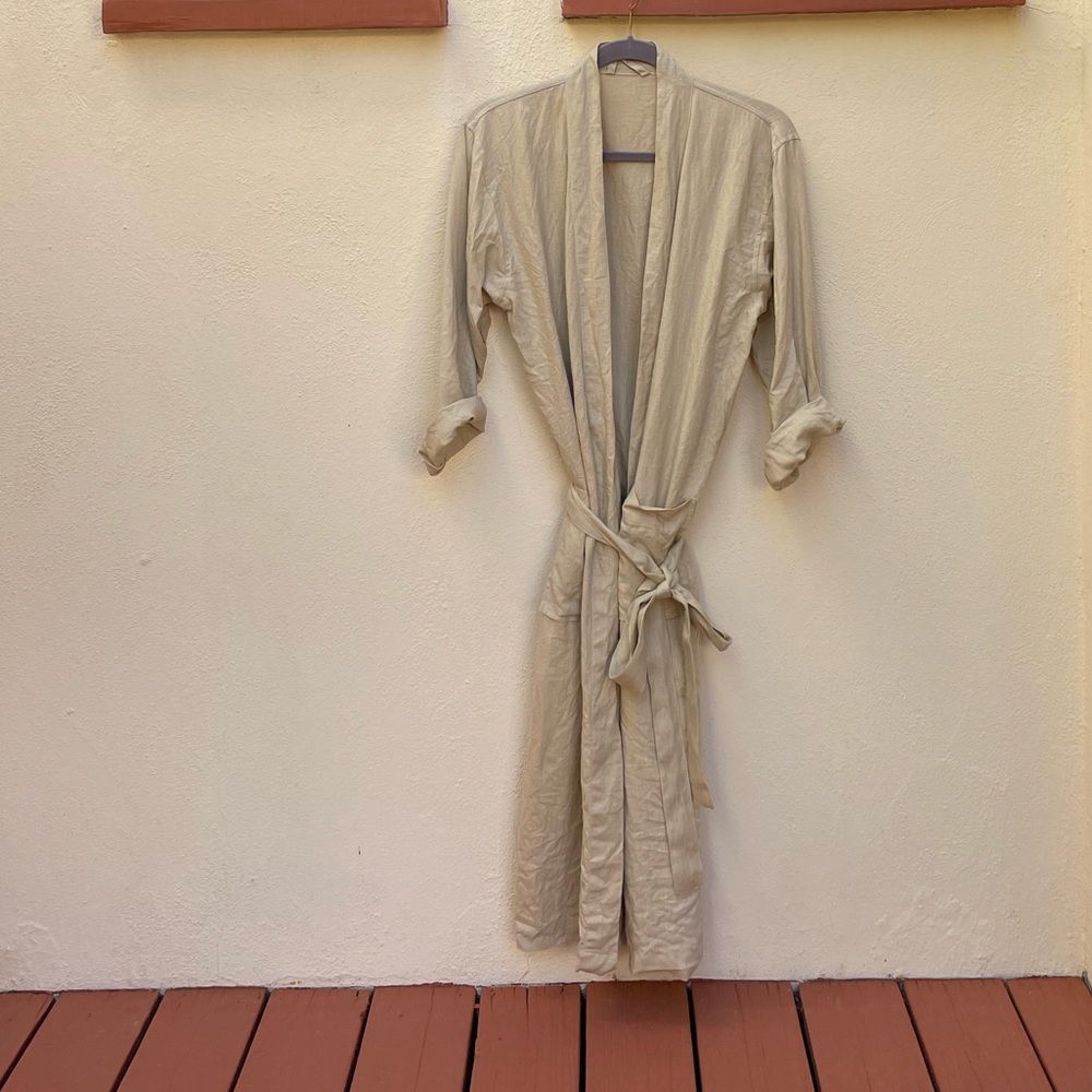 Linen Robe - Picture 2 of 4